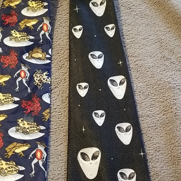 3 Ties - Picture 6 of 6